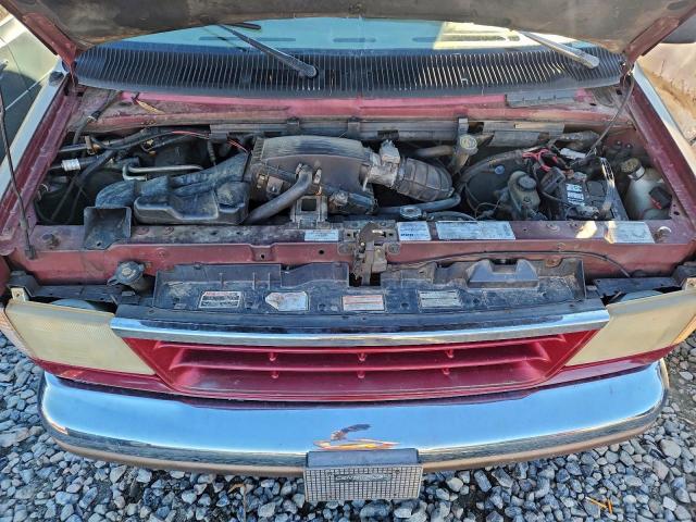 Ford Econoline E150 Van Image 4