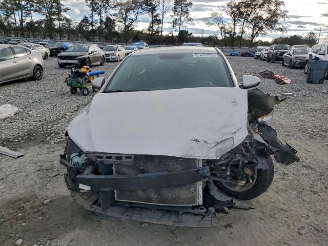 Hyundai ELANTRA Sel Image 3