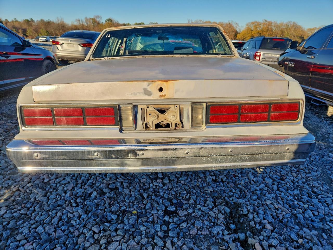 Chevrolet Caprice Image 6