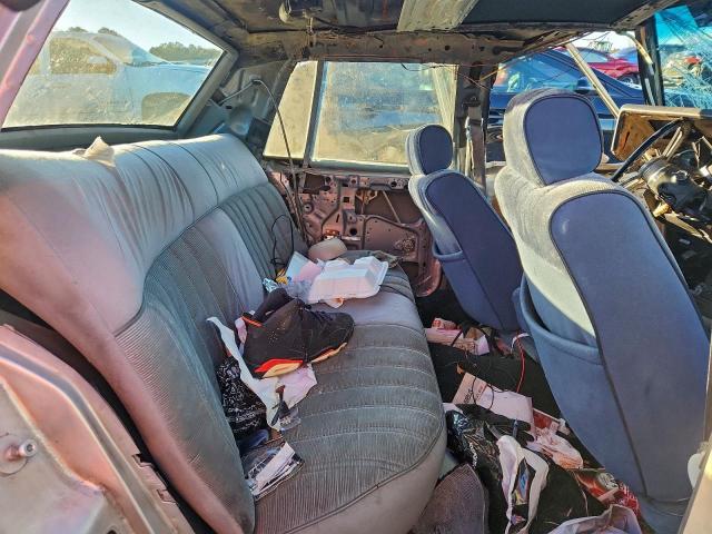 Chevrolet Caprice Image 3