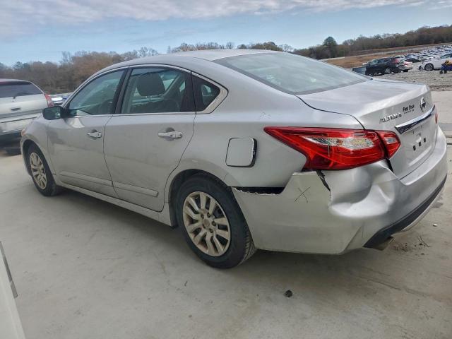 Nissan Altima 2.5 Image 12