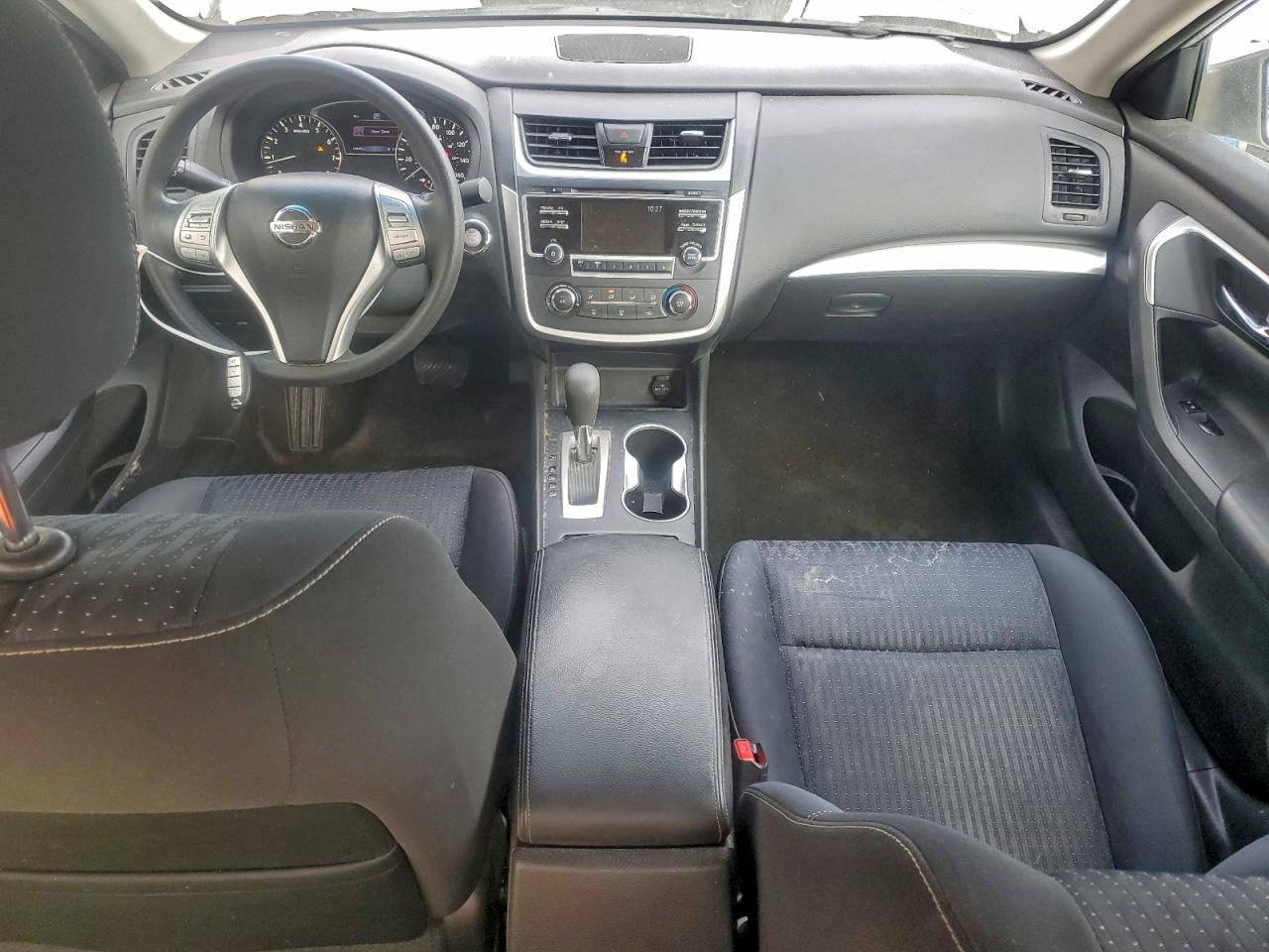 Nissan Altima 2.5 Image 4