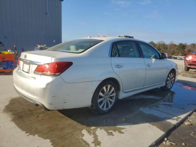 Toyota Avalon Base Image 5