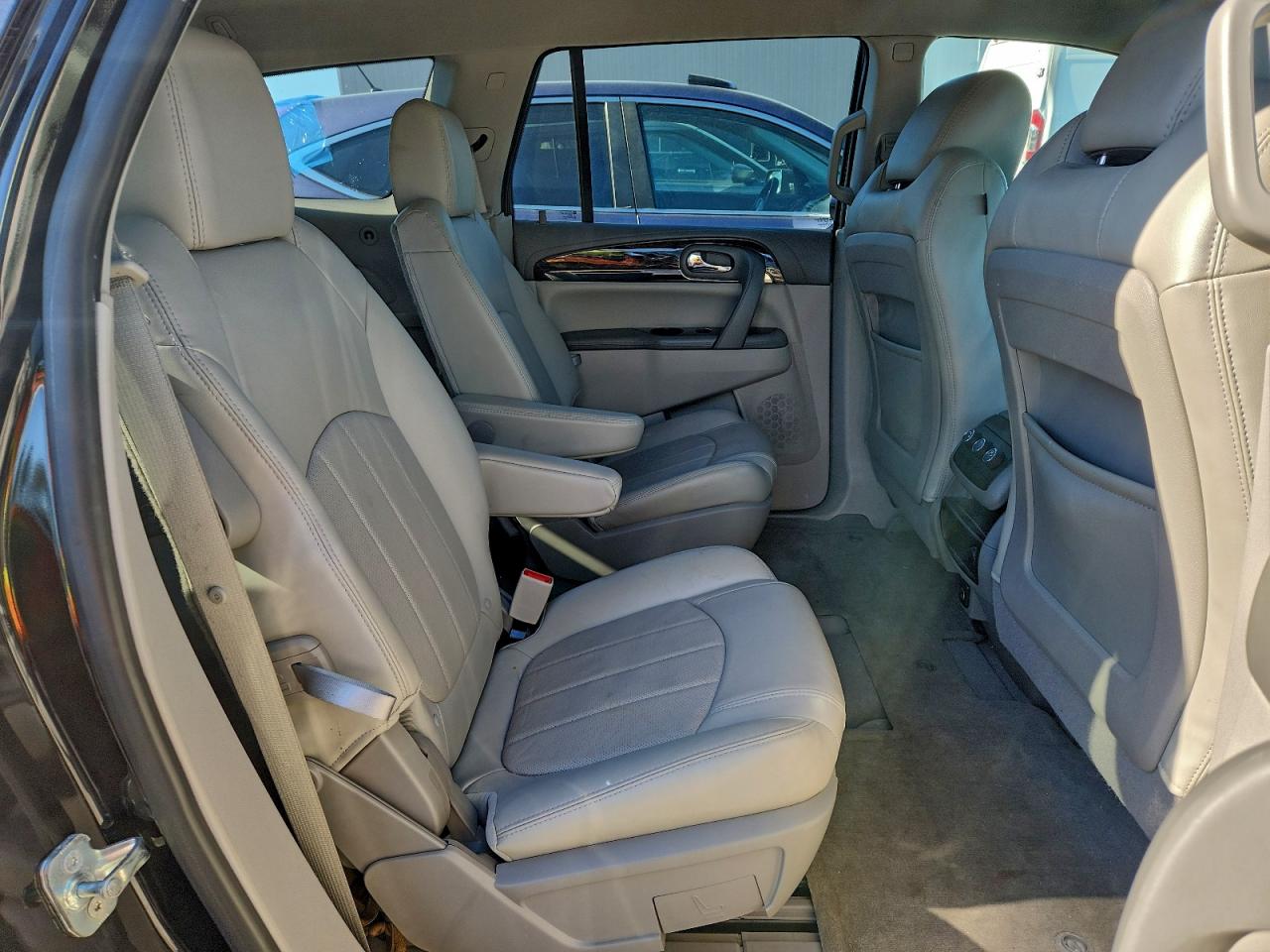 Buick Enclave Image 8