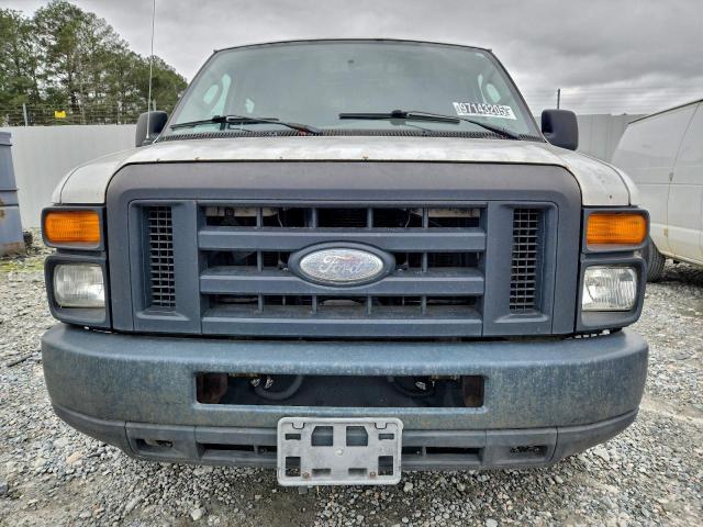 Ford E-150 E150 Van Image 5