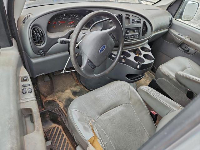 Ford E-150 E150 Van Image 11