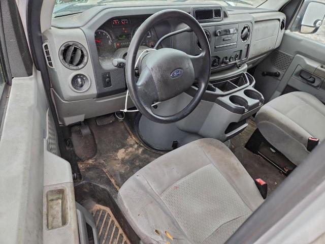 Ford E-150 E150 Van Image 9