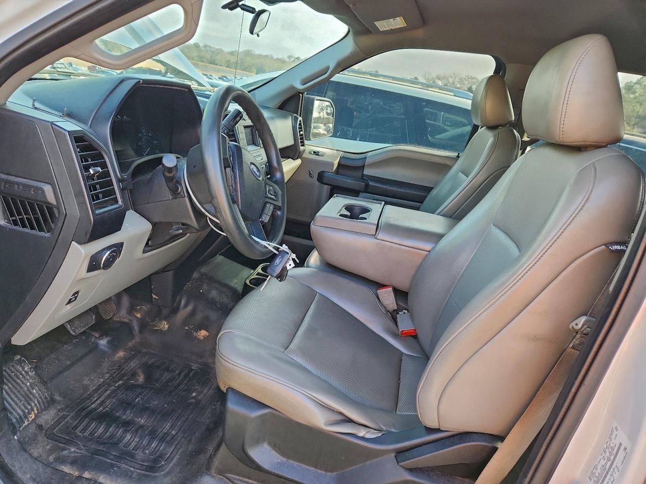 Ford F-150 Supercrew Image 7