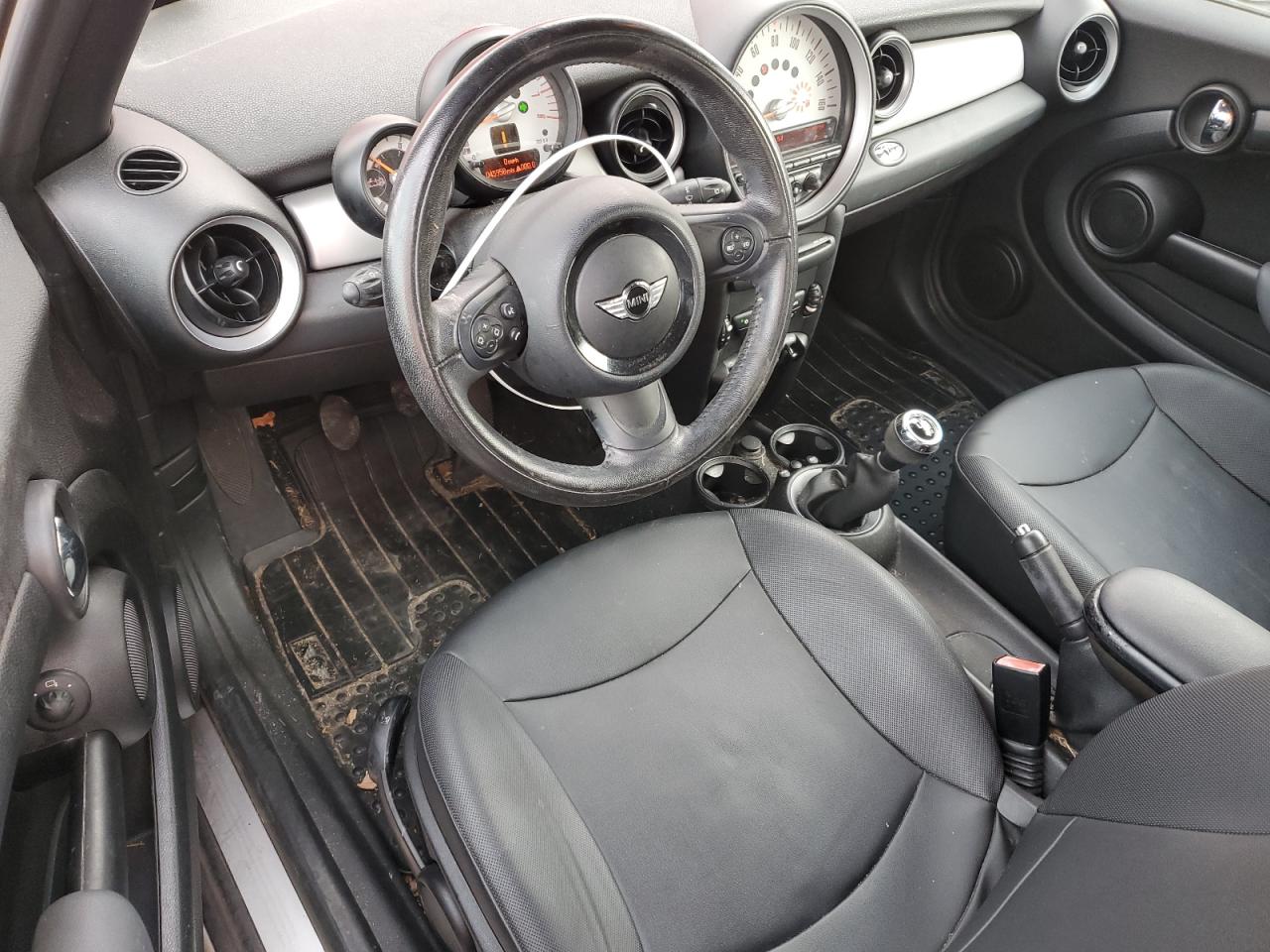 MINI Cooper Image 3