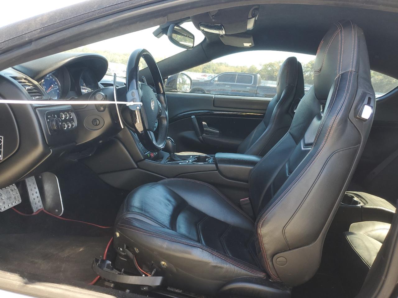 Maserati Granturism S Image 11