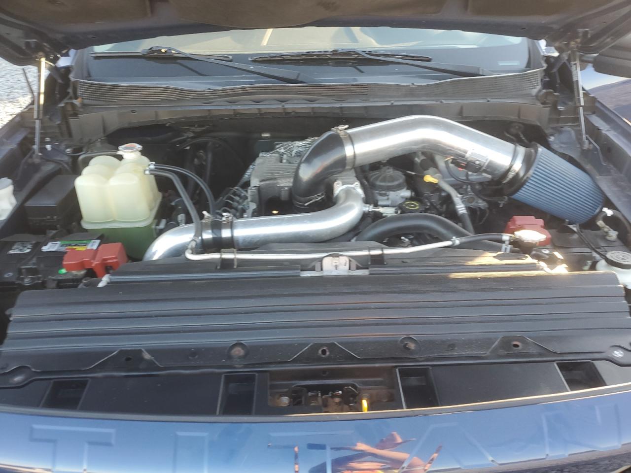 Nissan Titan Sl Image 11