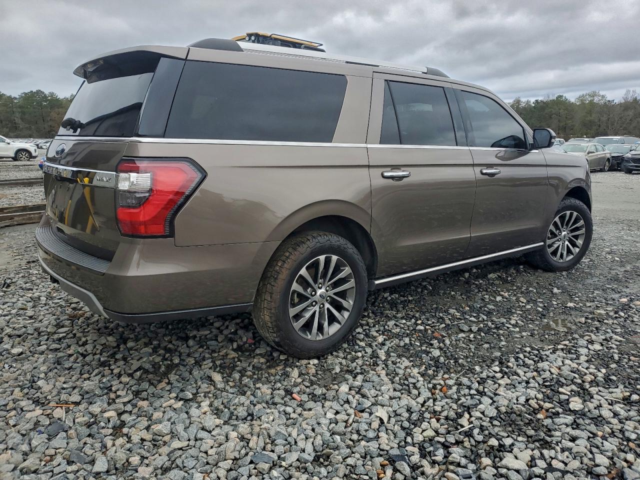 Ford Expedition Max Limited Image 9
