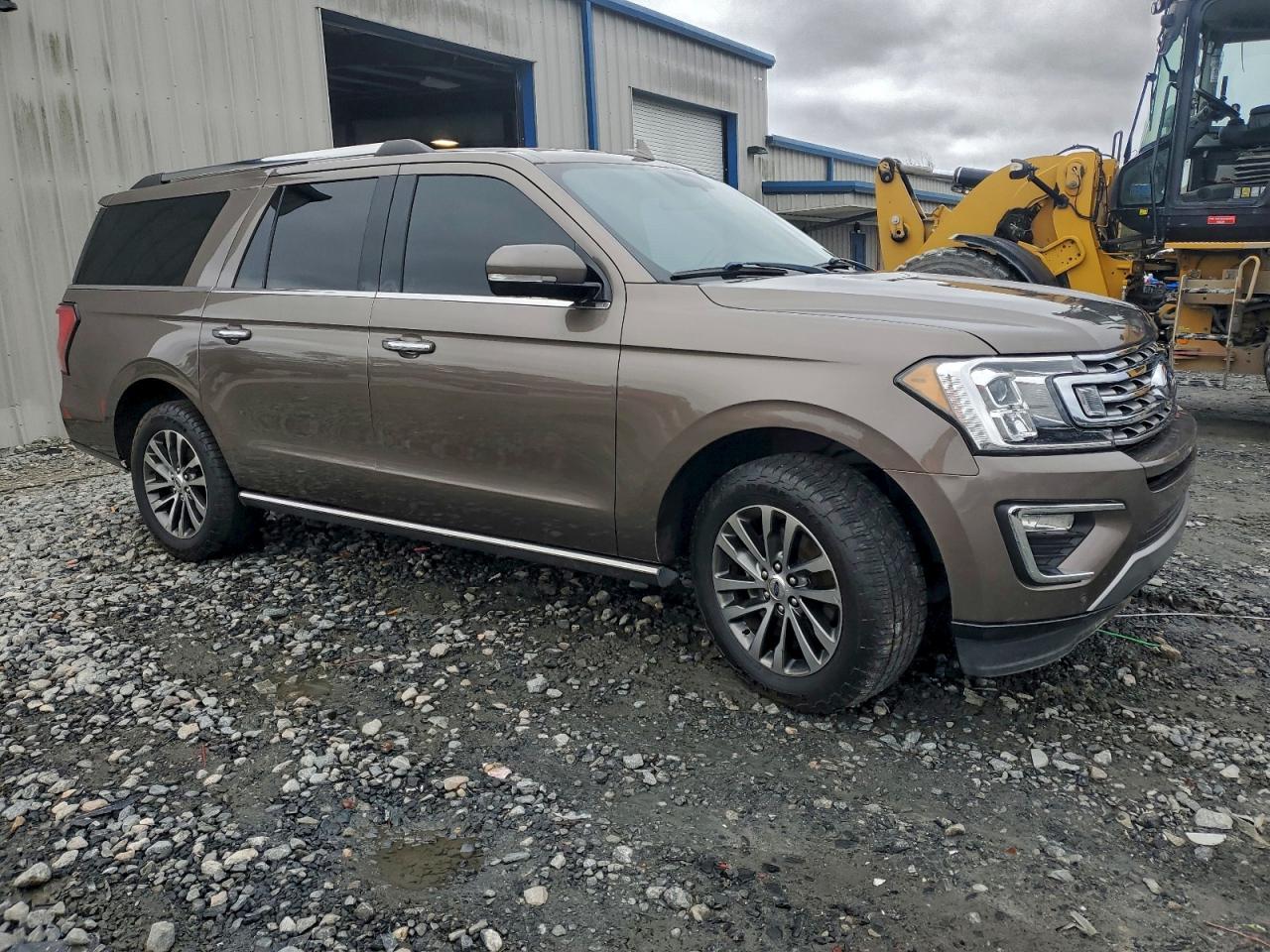 Ford Expedition Max Limited Image 3