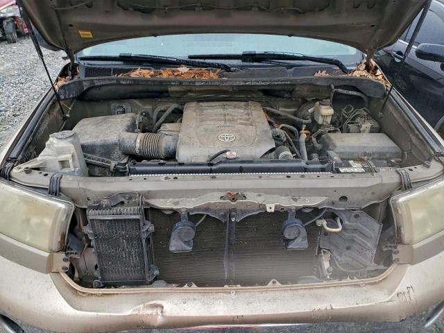 Toyota Tundra Double Cab Image 7