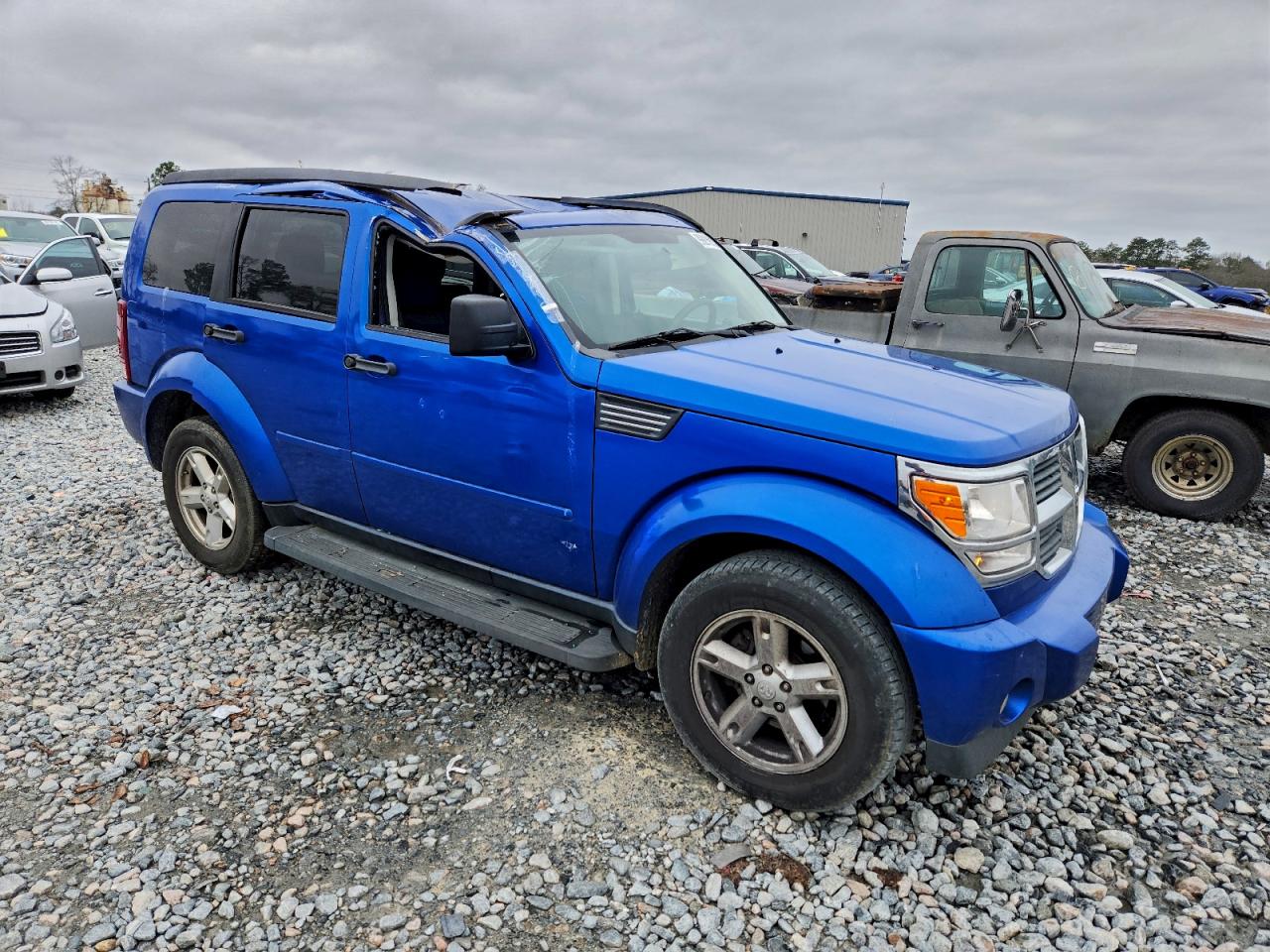 Dodge Nitro Sxt Image 7