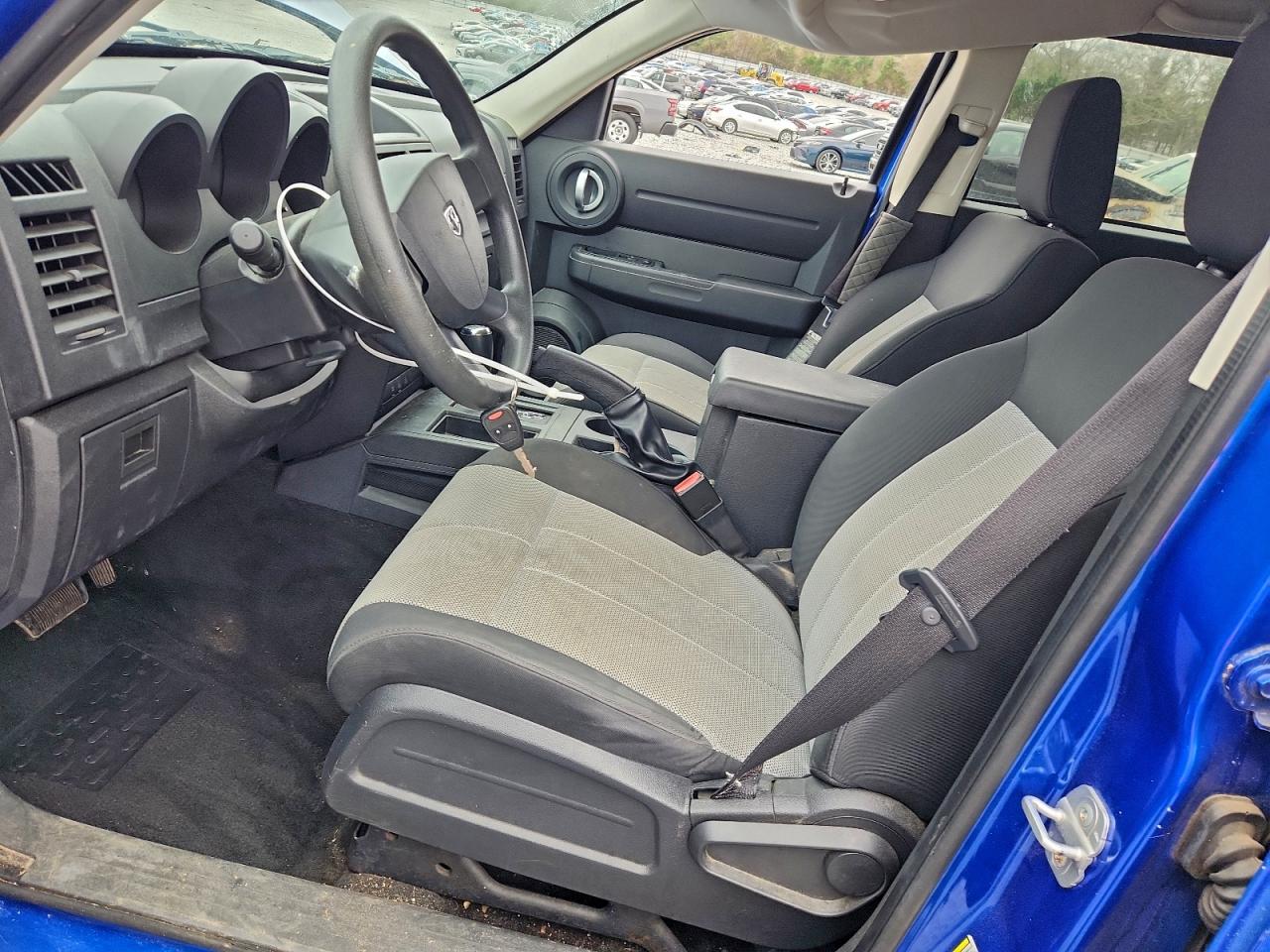 Dodge Nitro Sxt Image 10