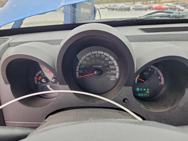 Dodge Nitro Sxt Image 3