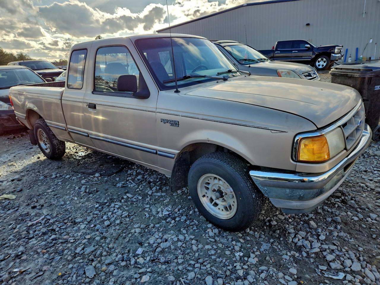 Ford Ranger Super Cab Image 11