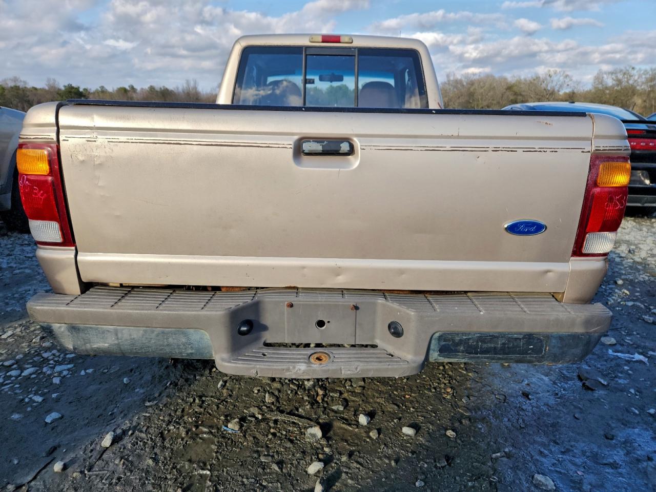 Ford Ranger Super Cab Image 12