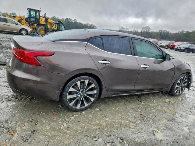 Nissan Maxima 3.5s Image 3