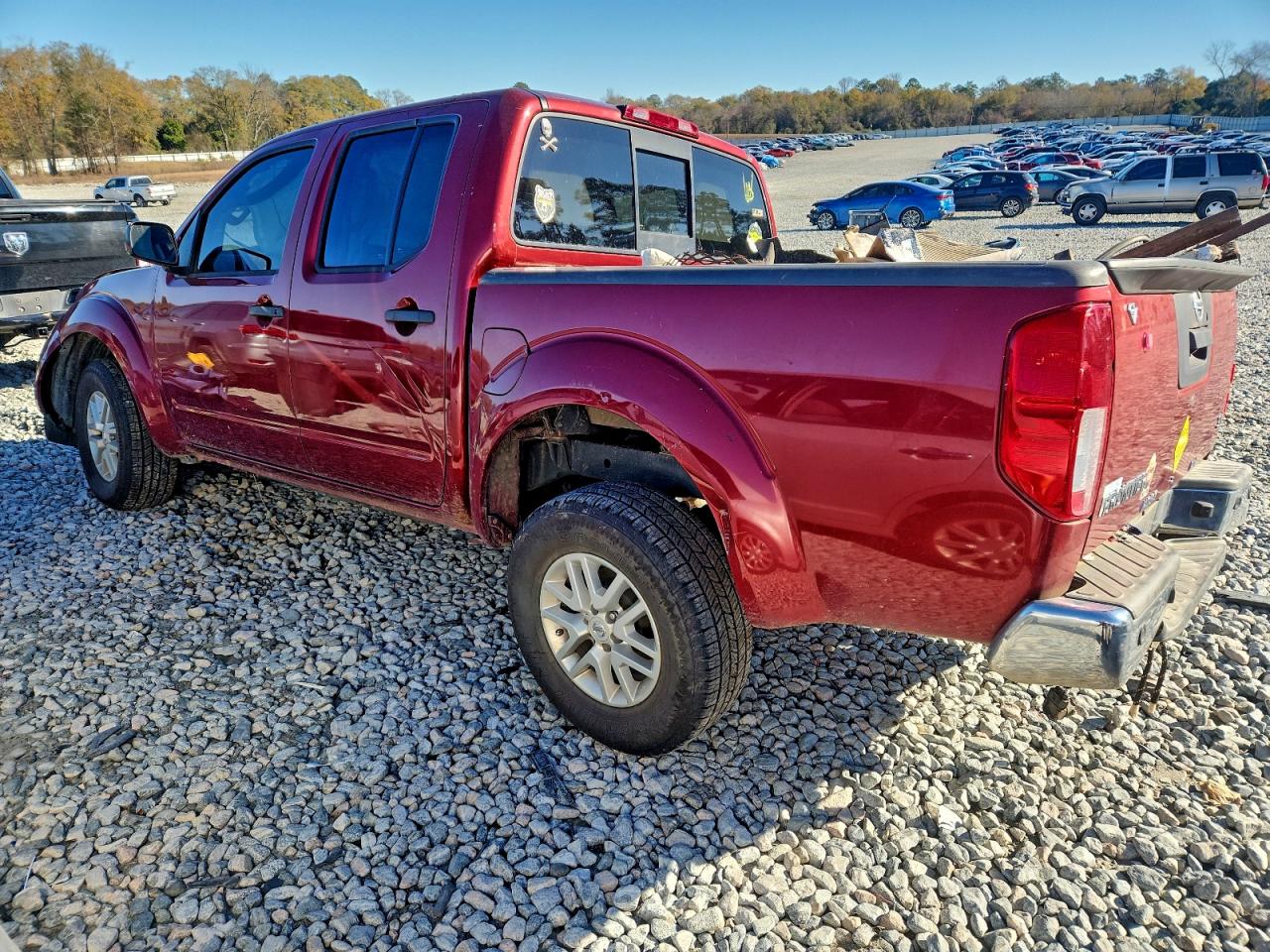 Nissan Frontier S Image 2