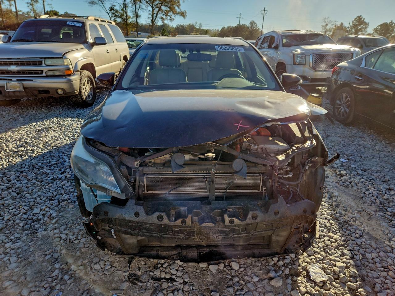 Toyota Avalon Hybrid Image 13