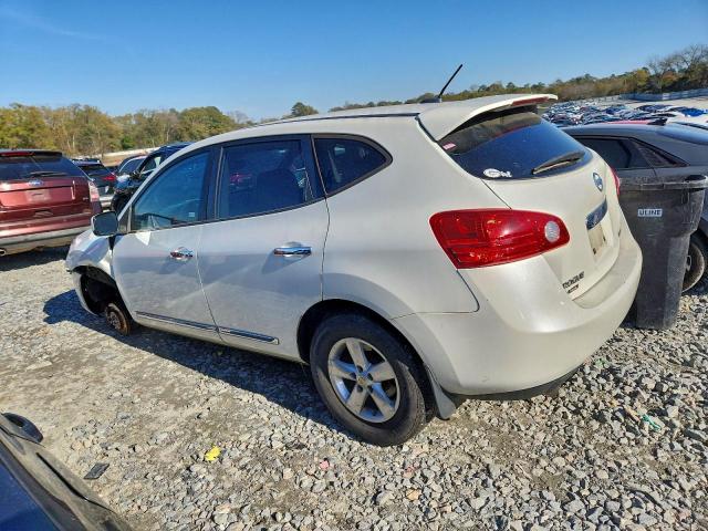 Nissan Rogue S Image 2