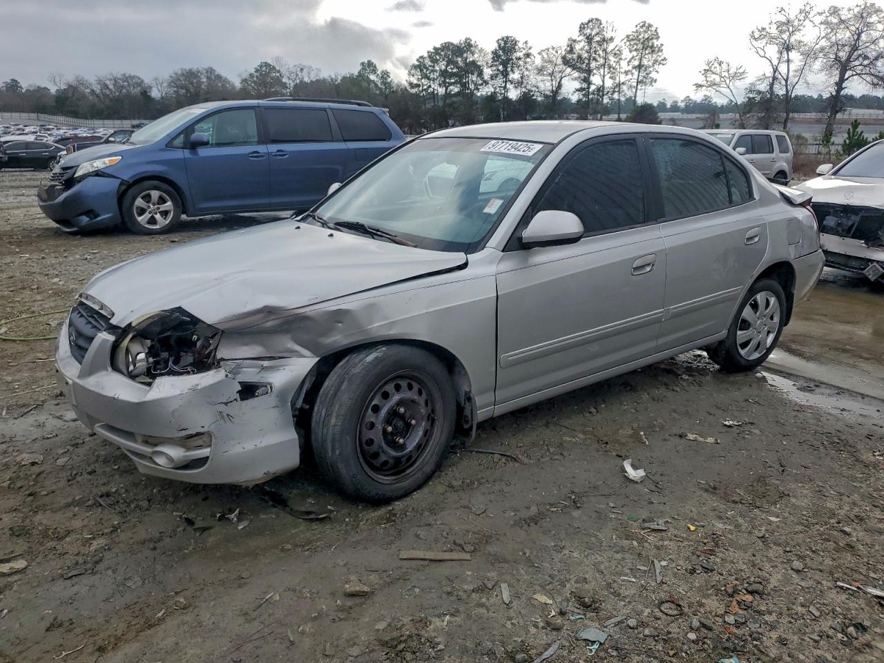 Hyundai ELANTRA Gls Image 1