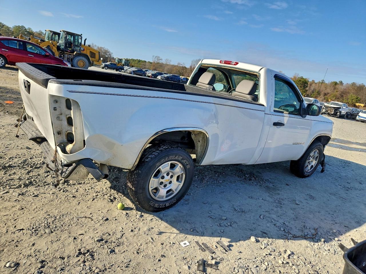 GMC Sierra C1500 Image 2