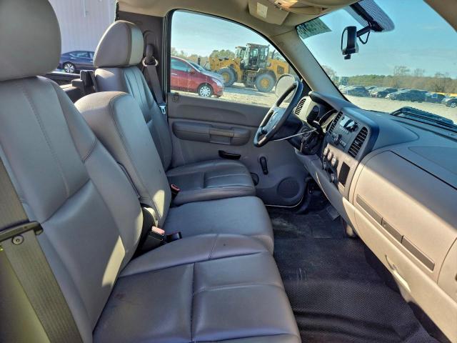 GMC Sierra C1500 Image 4