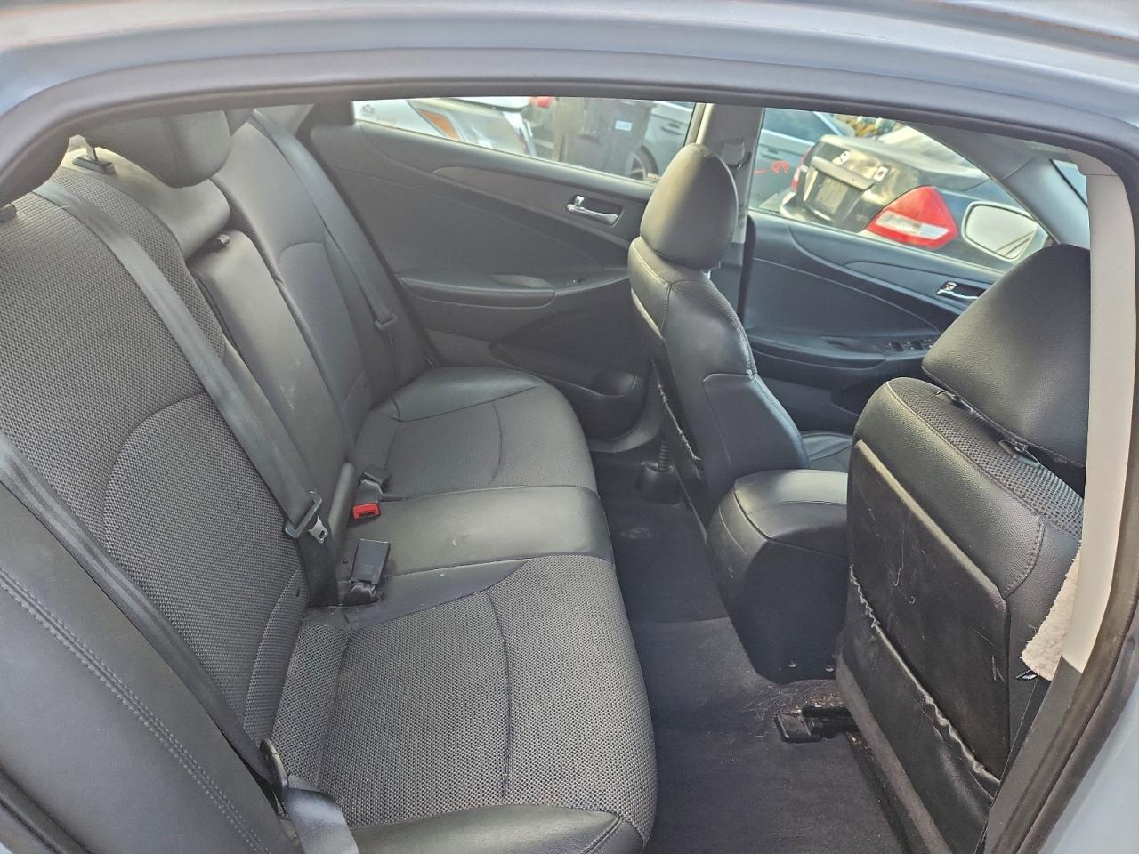 Hyundai SONATA Se Image 6