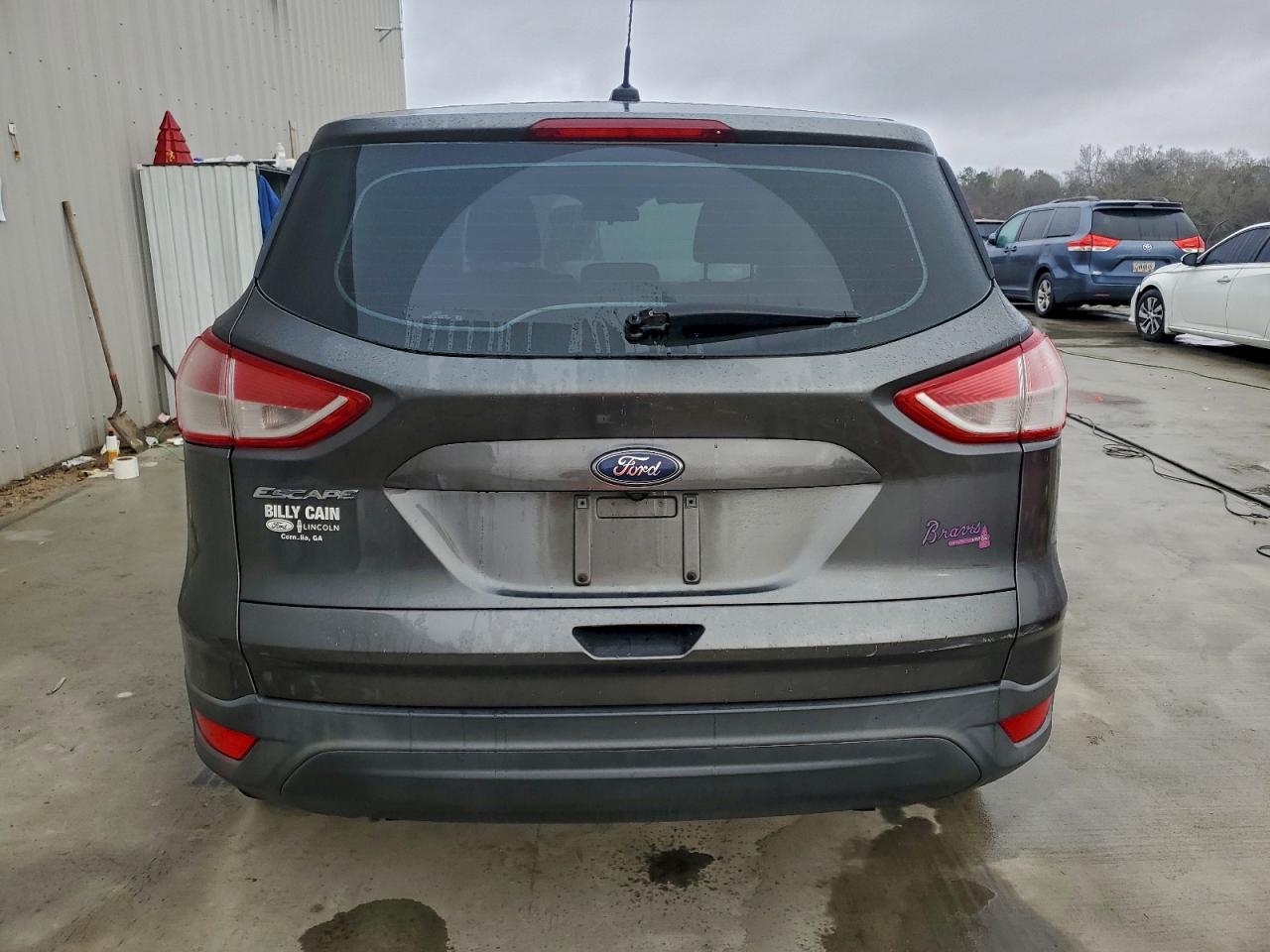 Ford Escape S Image 3