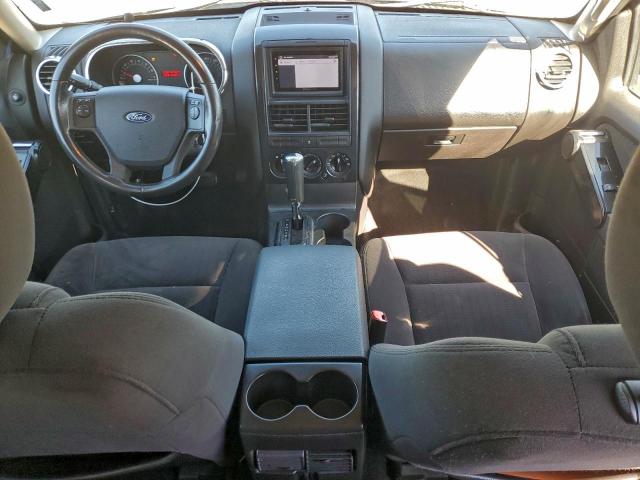 Ford Explorer Xlt Image 7