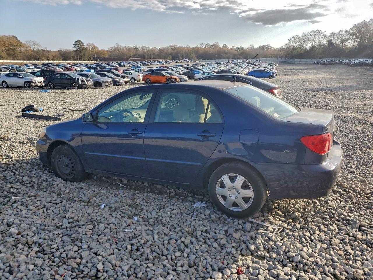 Toyota Corolla Ce Image 2