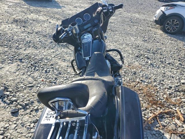 Harley-Davidson Fl Image 4