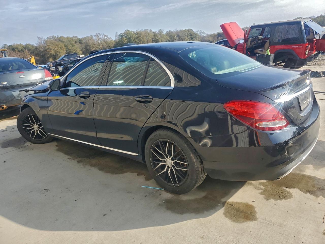 Mercedes-Benz C-Class 300 Image 5