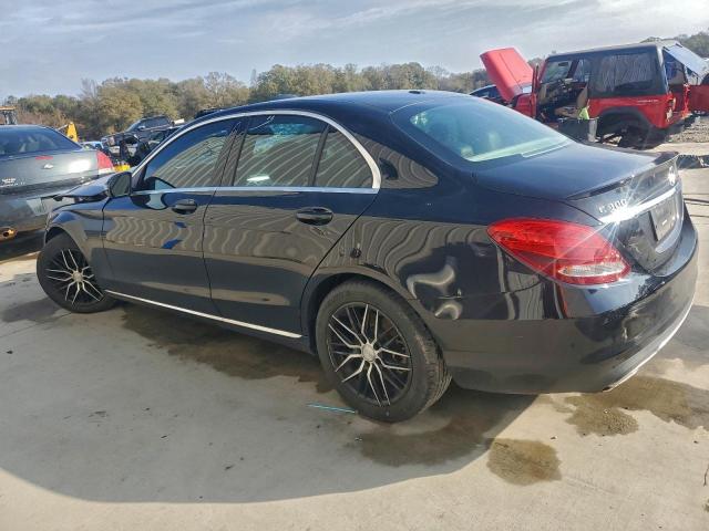 Mercedes-Benz C-Class 300 Image 5