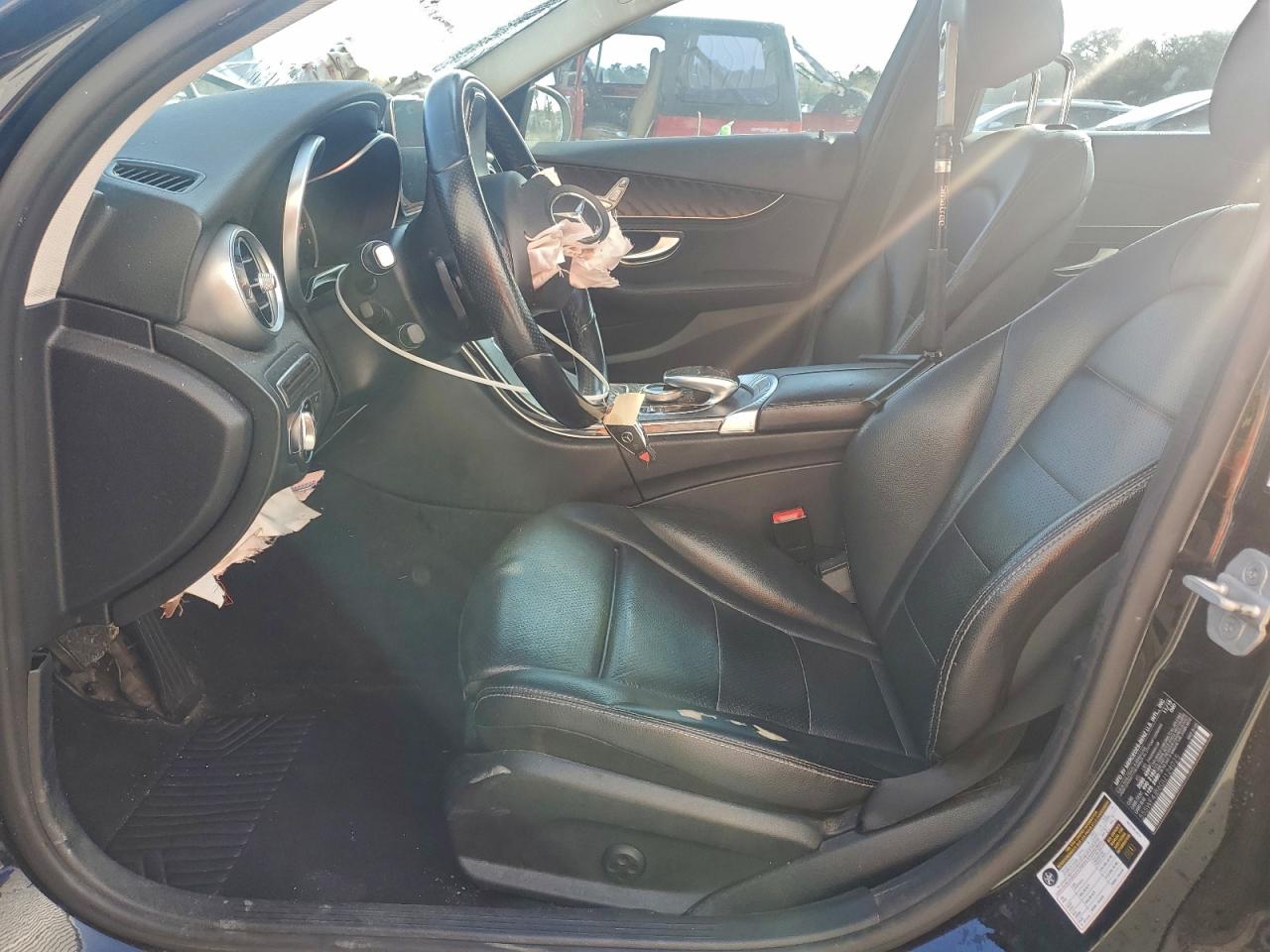 Mercedes-Benz C-Class 300 Image 7