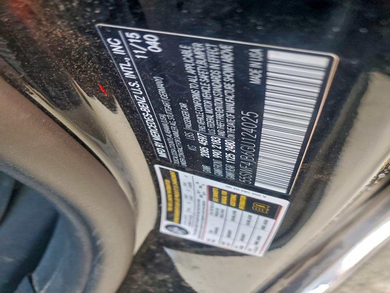 Mercedes-Benz C-Class 300 Image 2