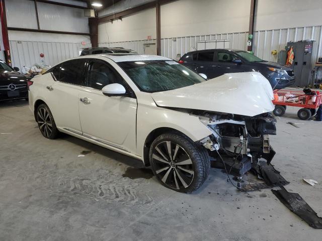 Nissan Altima Platinum Image 9