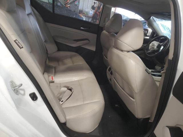 Nissan Altima Platinum Image 7