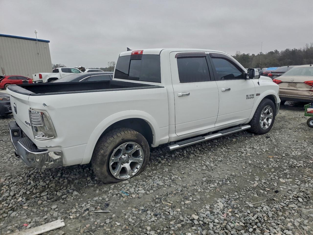 Ram 1500 Laramie Image 3