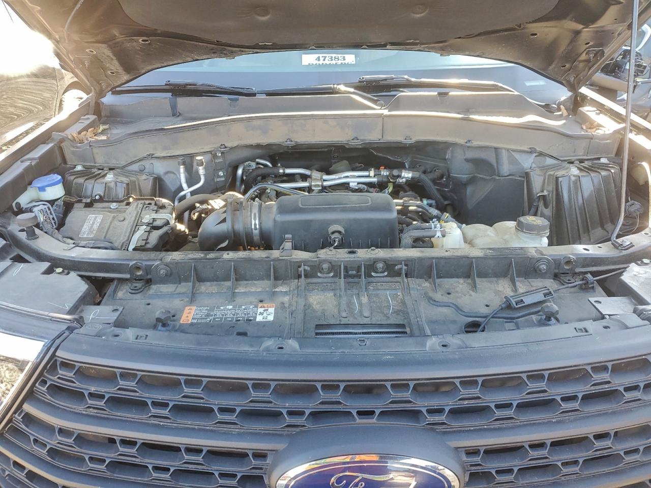 Ford Explorer Image 9