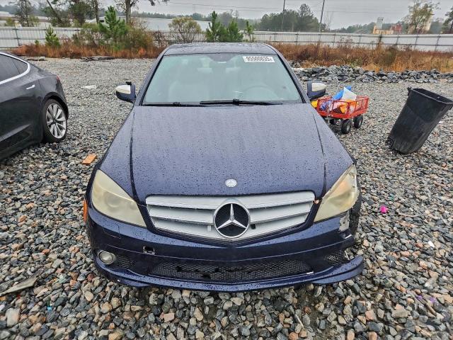 Mercedes-Benz C-Class 300 Image 3