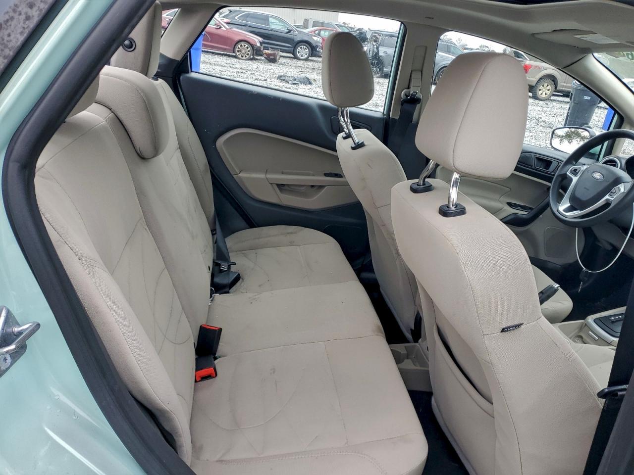 Ford Fiesta Se Image 9