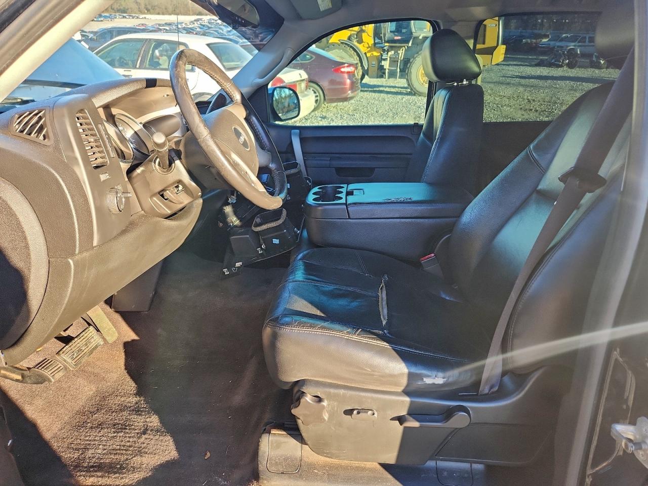 GMC Sierra C1500 Sle Image 8