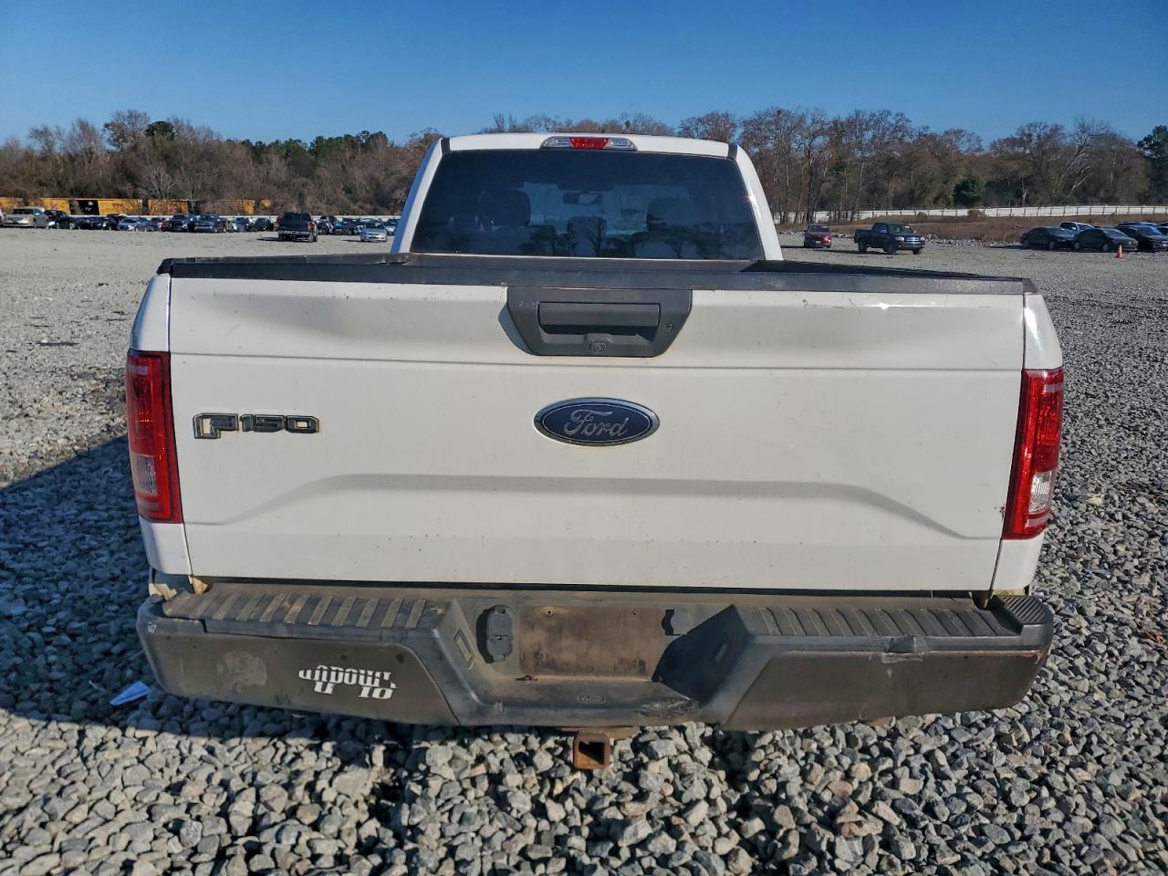 Ford F-150 Super Cab Image 3
