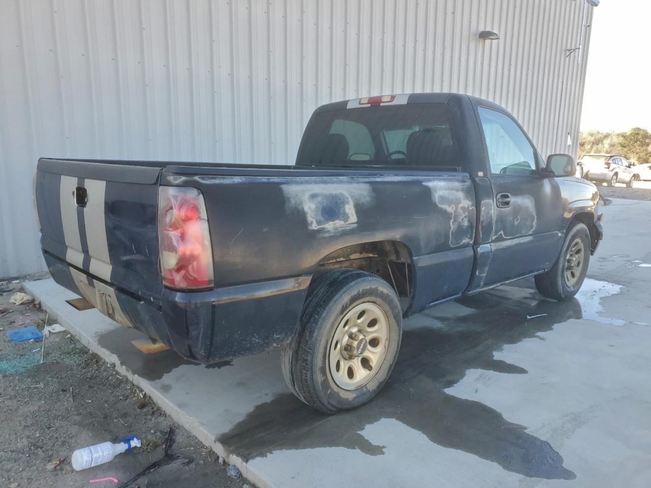 Chevrolet Silverado C1500 Image 11