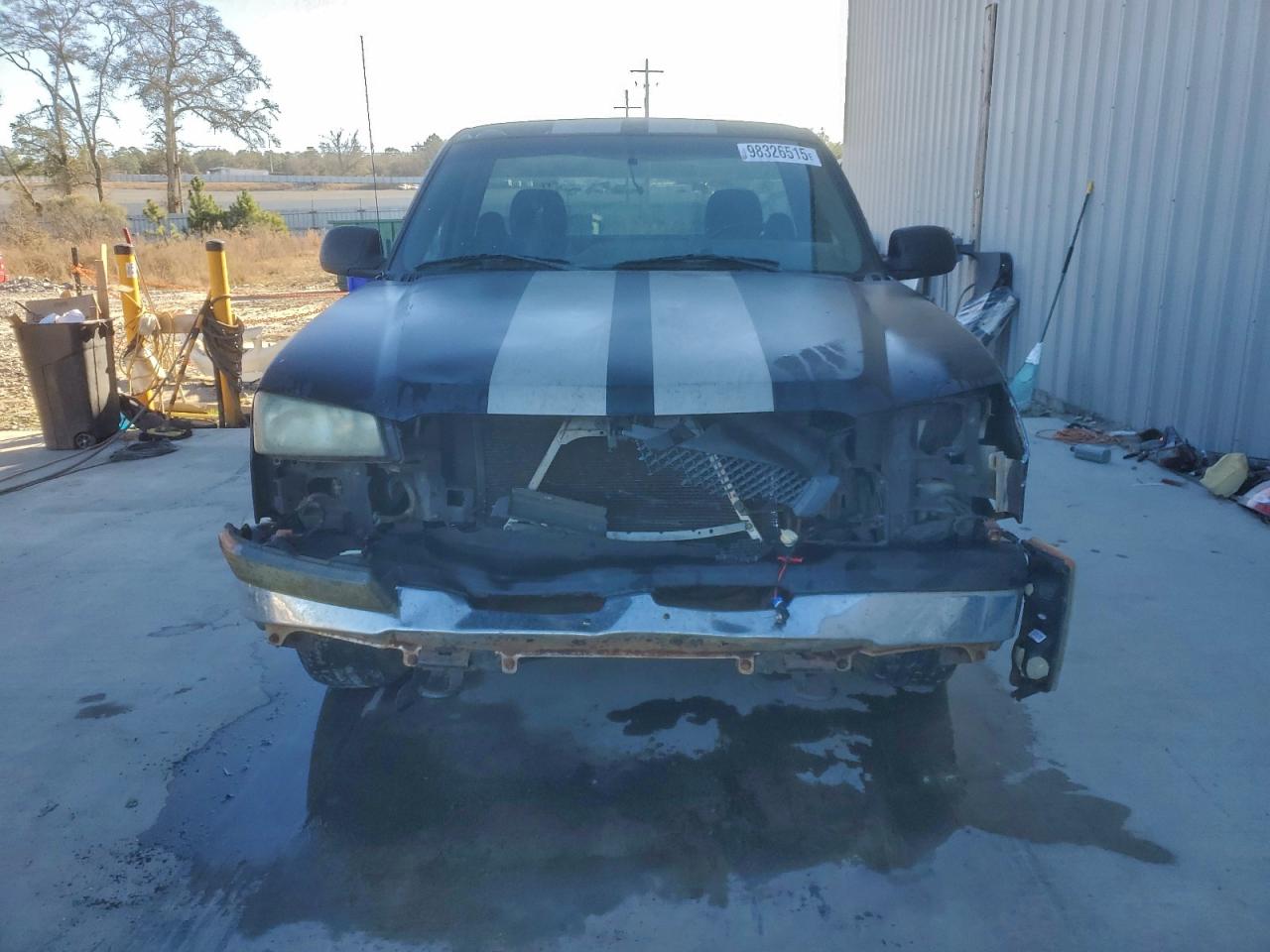 Chevrolet Silverado C1500 Image 3