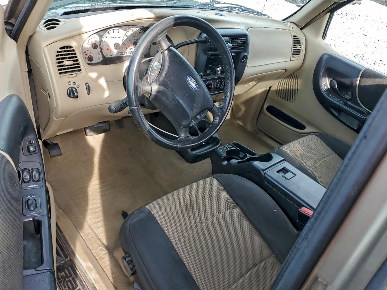 Ford Ranger Super Cab Image 9